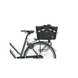 Basil Iso Carry All sort cykelkurv med MIK adapter – isoleret kurv med lynlåslåg og håndtag