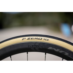 Pirelli P ZERO™ Race 700x30c TLR Retró